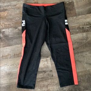 Victoria’s Secret cropped yoga pant